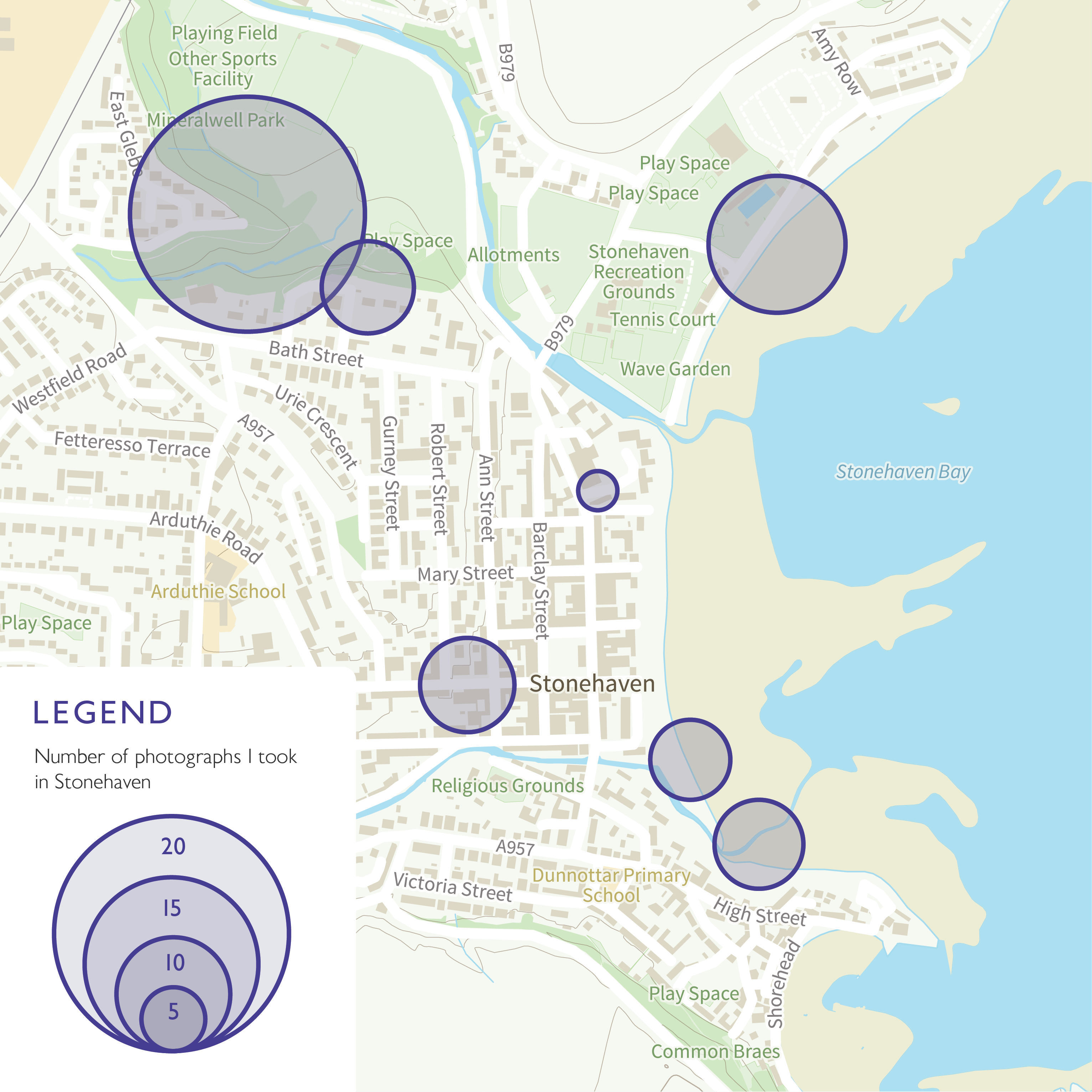 Quantitative map of Stonehaven using blue transparent proportional circles to represent the number of photographs taken at different locations. Larger circles indicate more photos, smaller circles fewer. A legend explains the symbol sizes corresponding to photo counts